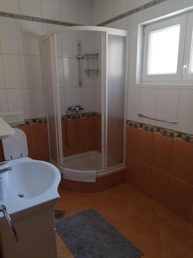 Apartmani Danijela Tomicic Лопар Экстерьер фото